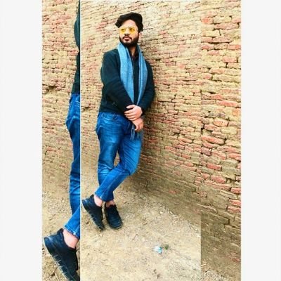 Arafataziz72's profile picture. Just live ✨