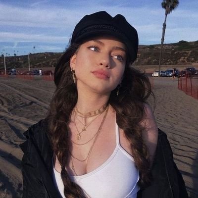 Diaaan32866824's profile picture. Nothing