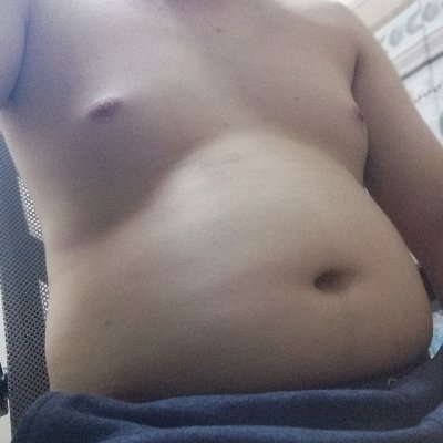 Desperate young gainer begins his journey as a twink desire to become a fat bulky boar. SW:55kg(122lbs) CW:77kg(162lbs) GW:120KG(260lbs) 

IG: @hungrydino0614
