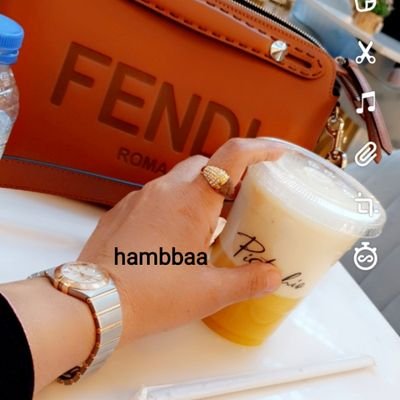 احمل قلب ابيض هو سبب قلقي اعشق الحياه ...اكره العتاب تركت من خلفي اهل النفاق ...ابتسامتي لا اريدها ان تفارقني..🇰🇼 كويتناااا بدمي