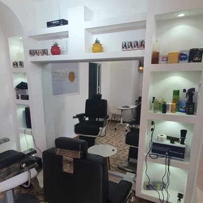 Modern Barbershop and SPA located in Langata behind Clean Shelf. Cut, trim and massage💆‍♂️
Contact us on +254706928236