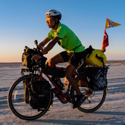 functional lifestyle
Dejo mi vida como la conozco para viajar por el mundo en bicicleta 🚴♂️ Sigue la aventura en mi blog👇