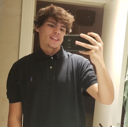 Finalmente saí da puta da Lua!🌜
19Y || Insta: j.esteves19 || Lx 📍
