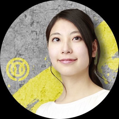 西村組 。かっこいい大人になるために組と盃交わす。面接で大号泣。親に敷かれたレールを歩んできたが21歳にして初めて踏み外す。1ツイートに1時間かけるド根性熱血女。不器用な人でも自信を持って生きられるヒントを不器用な目線でツイート。コケて欠けた前歯がチャームポイント。