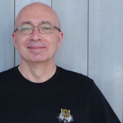 Intelligent_Sim's profile picture. 30 years of simulation / modelling / business development experience at your disposal - connecting the dots in AI, CAE, CAD / CAID.