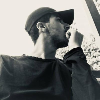 Content Joker.
Node JS | React.js
I was a footballer once upon a time.