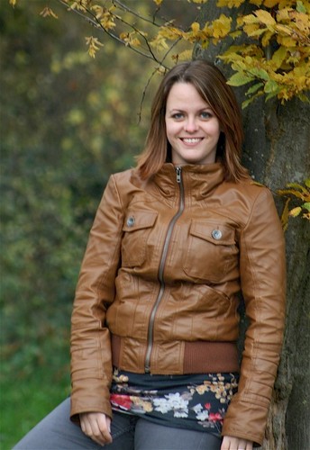 Passie voor ideële communicatie/pr/marketing | hartenjager voor alleenstaande 55-plussers | verbinder | zangeres | dichter op sassymommy.nl | docent babygebaren