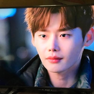 韓流ドラマ大好き😘イ・ジョンソク様が特に大好き💕 Twitter初心者なので失礼があったら🙇♀️無言フォローも🙏なさい