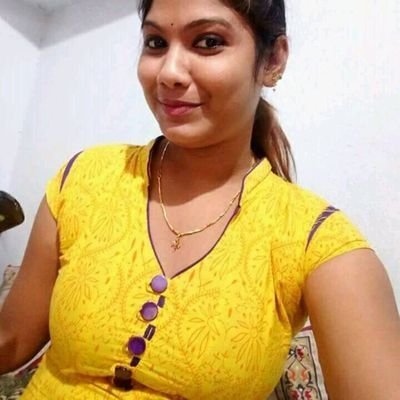 Nick name : Vijji 
Age 29...I ike boys 
          
    I love Dirty chat😋
  sex ante pichi ,kamam ఎక్కువ  Telugu sex chat 
Reading books.. I Love Lesbian Sex😍