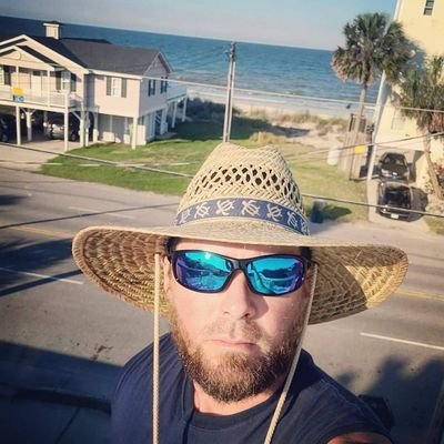 Ohio.
Country Life.
Construction Field.
Grill Enthusiast.
Nature Lover/Outdoorsman.
✌❤ and Chill Vibes 😎