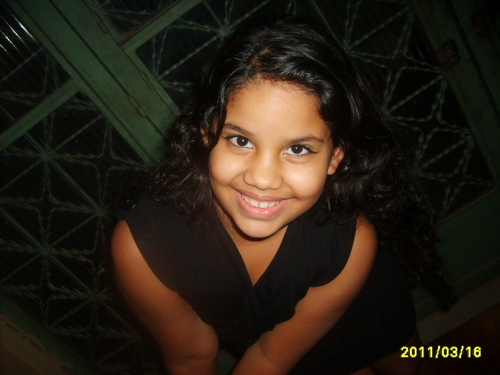 eu sou linda gosto de gente de bom gosto estou na moda e não gosto de coisas bregas