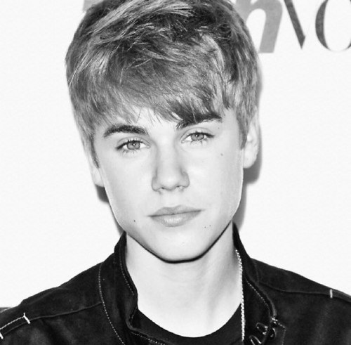 Tweet us for a follow back! It's all about the biebs ;3