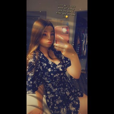 thispebble's profile picture. 23 | A girl just trying to stream some games