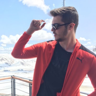 Blackiniz's profile picture. 👨‍💻Computer Programmer👾