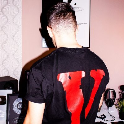 Music Producer | Credits: @LilSkies @24kgoldn @JayCritch @KEVINPOLLARI @CHXPO @Rico_nastyy @quando_rondo @fettywap Email: flymelodies23@gmail.com