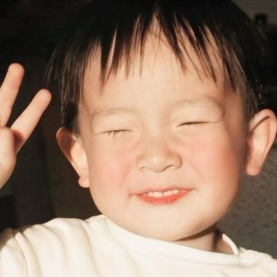 恋愛      𝒇𝒍𝒚 𝒉𝒊𝒈𝒉 〃  
#방탄소년단  . —
 #ENHYPEN
