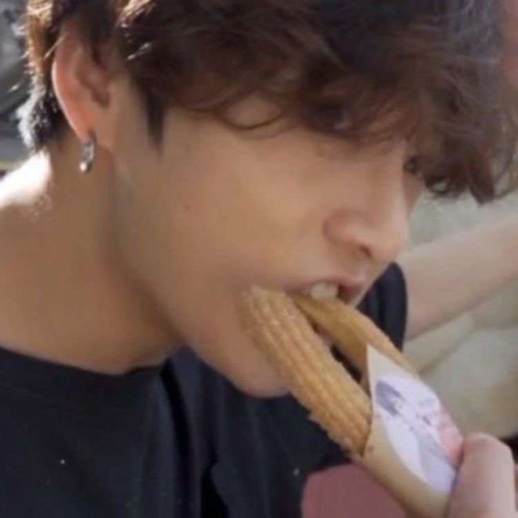 ⠀⠀⠀⠀eu i jungkook jogando the last of us