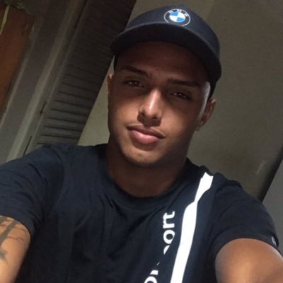 Tratar bem não é render, sou gente boa com todos que são comigo.. Davi 💙 Maria Eloah 🩷