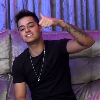 ottzvic's profile picture. 