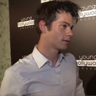 ronwlovebot's profile picture. blonde dylan obrien