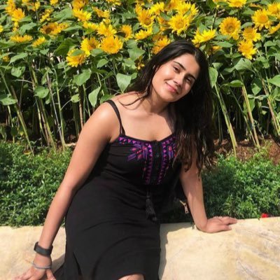 aneesa1997xo's profile picture. hakuna matata