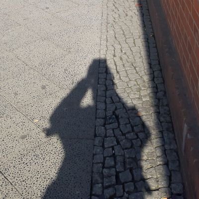Nein danke, ich nehme keine Drogen - kiffe nur. ☆
Durch und durch Antifaschist. ☆ Sommersprossen(er)zähler 🙊☆ #TeBe 💜🤍
#SonicEmpire
#DHR ✊