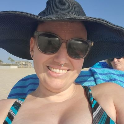 (she/they)
Kinky sex nerd.
Black Lives Matter
Grad school student!