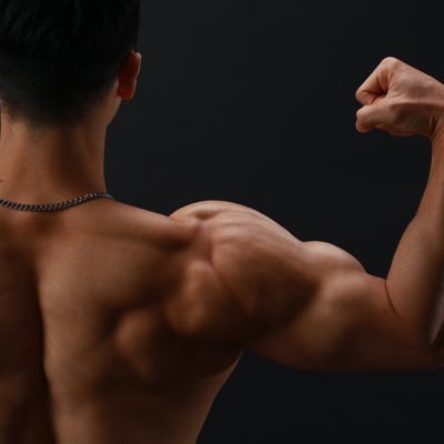 上海,175-16-76kg,喜肌肉洗脑,训化,控制,反差,硬汉情节。收性奴,精奴,肌肉牛。暂时没看到喜欢的,天天玩ai。双,1s。足球已退役,保持健身,欢迎骚逼来报名