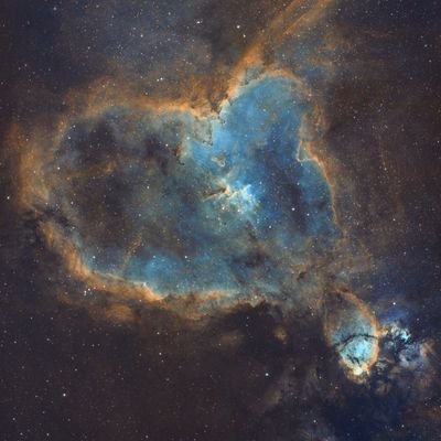 Astrophotography, mostly from the luminous skies of Chicago!

Celestron RASA 8
ZWO ASI1600MM Pro
iOptron CEM40
ASIAir Plus