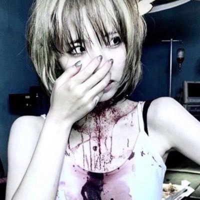 Angxlic_Baby's profile picture. this is a vent account guys