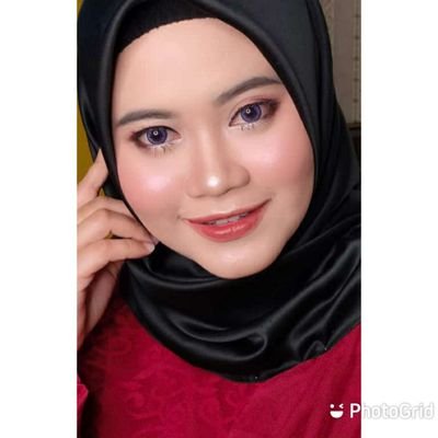 DzillaNurizz's profile picture. Banker 💵📈 ⁣⁣ Love to talk about romance & self-improvement!