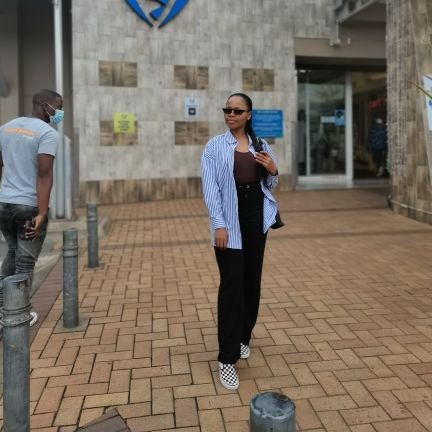 SnomhloboNokele's profile picture. ♡