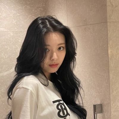 jinmings_'s profile picture. 