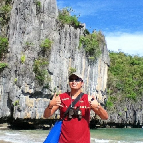 wujuwuwey's profile picture. Born and raised by my Beautiful parents!