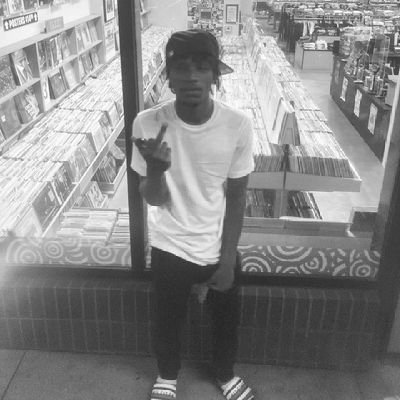 plug no time to talk
free the honcho till he free
nflshixt