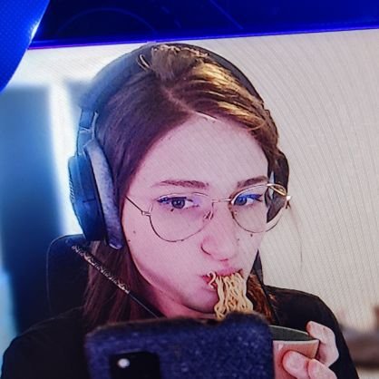 Lia (she/her)
Braindead streamer