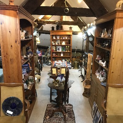 We are new to the attic room in Top Banana Antiques, Tetbury.
Lots of great, cheap items.