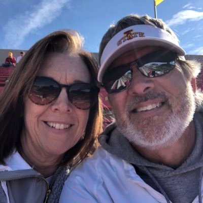Recovered journalist. Husband, dad to 3 good ones, college sports fan, Cyclones convert, Cubs, music and craft beer enthusiast. Golf addict. RIP Marshall boy.