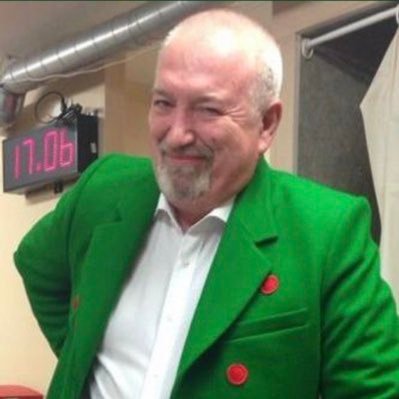 Vladimir Sinitsin. Eurosport-RU commentator, snooker referee class 1E. In Latvia - ice-hockey (42 years on TV). Hobbies: travels, fishing, poker, dogs.