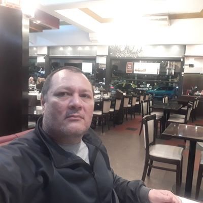 Venezolano de corazon, Ing. Systemas. Dando lo mejor de mí fuera de mi país . En Dios confío. Antichavista, Antimadurista Anti Comunista y de Derecha.