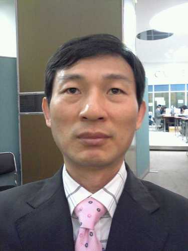 늘 좋은 쪽으로 생각하며 살아가는남자.때로는 낭만도 찿는 남자!