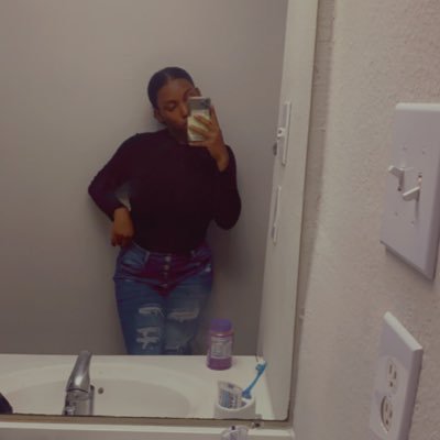 I meannnn, it is what it is 😮💨 Single until somebody son stand on business💋