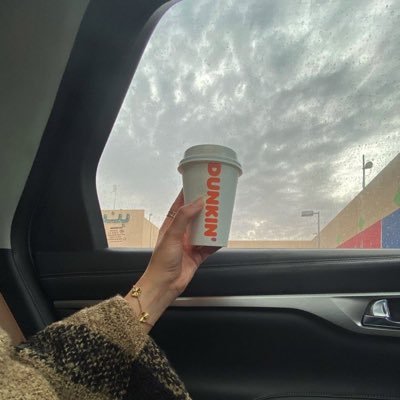 فقط مشاعر مُبعثرة .