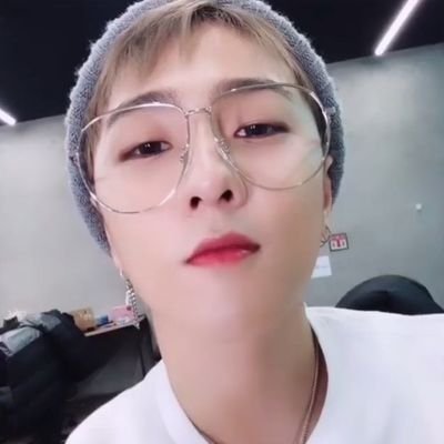 only for @D_dong_ii #김동혁 | Secret | Ur soul Body | Flower 🌻 • till waiting DONGHYUK SOLO • DONT INTERACT IF UR NOT DONGHYUK STAN 🙏