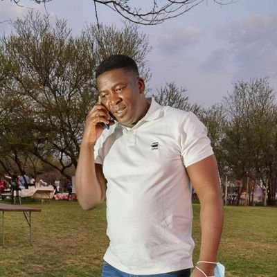 Music is life 24/7. Self propelled entertainer with broad framework view in the arts. Sundowns fanatic 👆