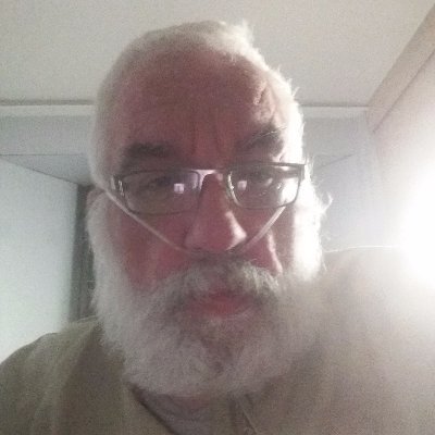 AssemanFabien's profile picture. Ancien ambulancier qui a brûler la chandelle par les deux bouts et qui regrette d avoir arrêté la clope 10 ans trop tard vive la bpco