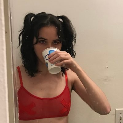 ratwitch699's profile picture. burner account run by management