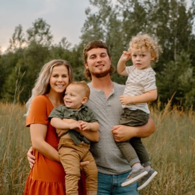 Dempsey_TBHS's profile picture. Boy mom 👦🏼👦🏼🐶 | HS Business Teacher