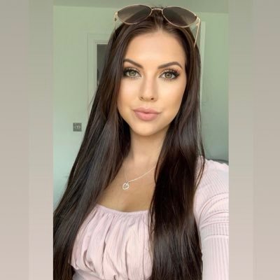 x_shannonrea's profile picture. 