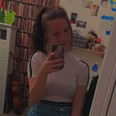 she/her; fangirling over everything; aspiring writer; š³ļøāš